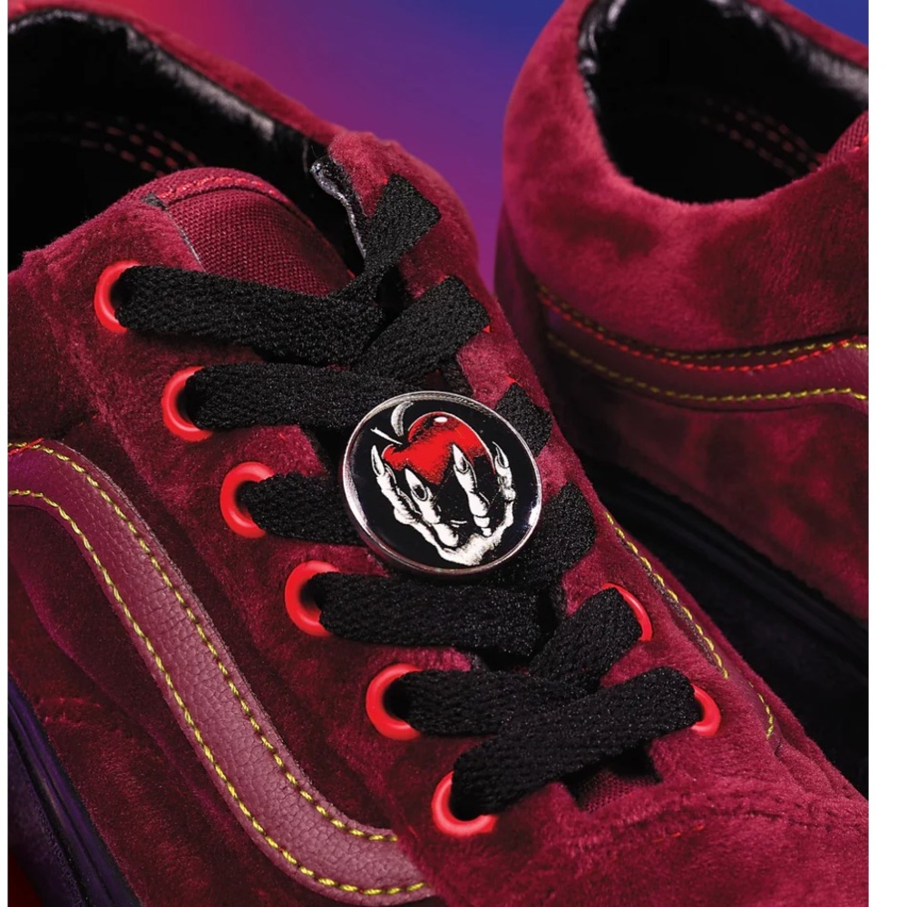 VANS x DISNEY | NWT Old Skool Stackform Disney 100 Poison Apple Mahogany - Picture 3 of 6
